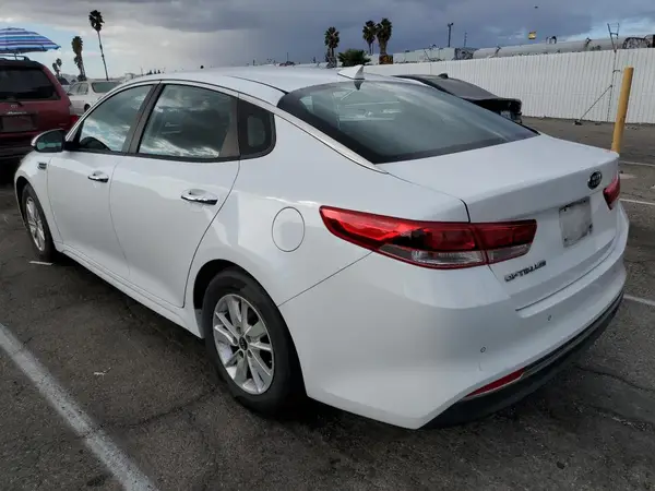 5XXGT4L34JG239893 2018 KIA OPTIMA - Image 2
