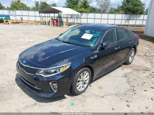 5XXGT4L34JG241952 2018 KIA OPTIMA - Image 2