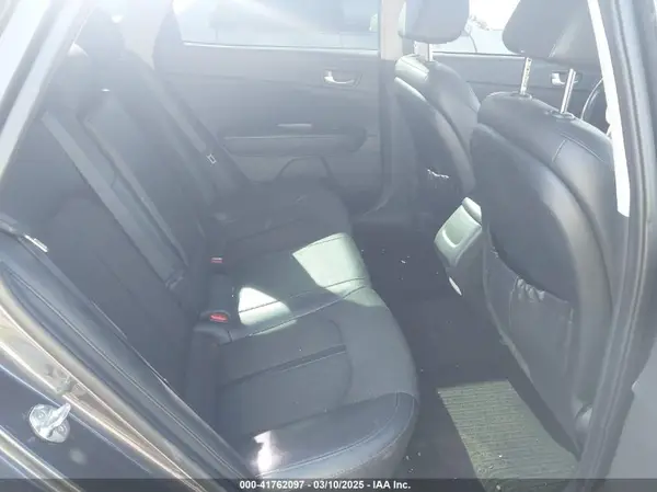 5XXGT4L34JG244284 2018 KIA OPTIMA - Image 8