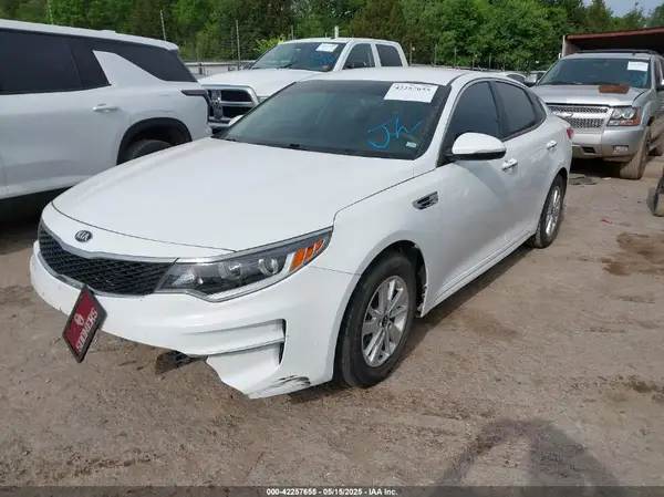 5XXGT4L34JG248612 2018 KIA OPTIMA - Image 2
