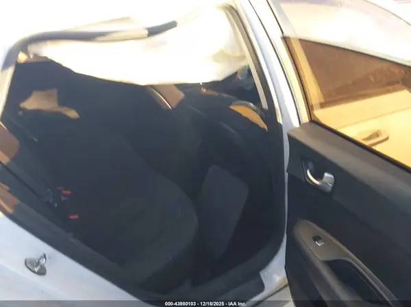 5XXGT4L34JG249100 2018 KIA OPTIMA - Image 8
