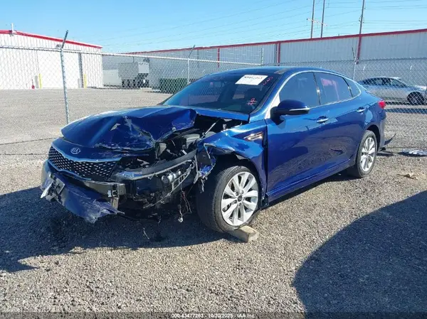 5XXGT4L34JG249520 2018 KIA OPTIMA - Image 2