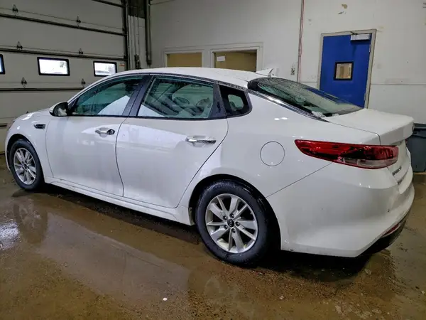 5XXGT4L34JG249923 2018 KIA OPTIMA - Image 2