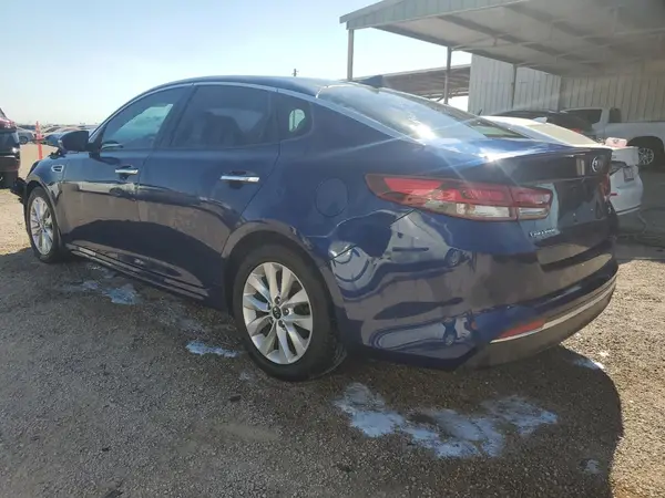 5XXGT4L34JG250151 2018 KIA OPTIMA - Image 2