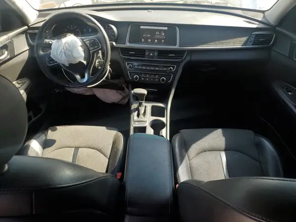 5XXGT4L34JG250151 2018 KIA OPTIMA - Image 8