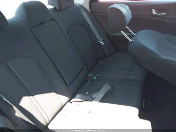 5XXGT4L34JG250876 2018 KIA OPTIMA - Image 8