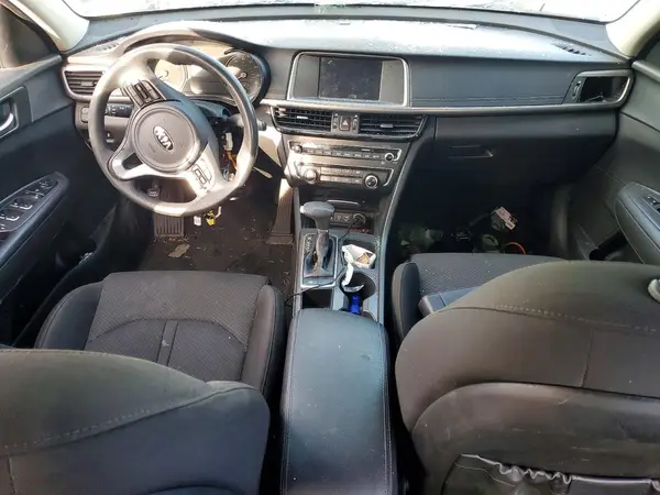 5XXGT4L34JG252935 2018 KIA OPTIMA - Image 8