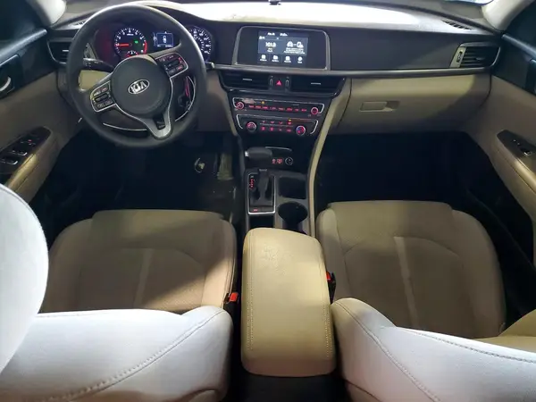5XXGT4L34JG254023 2018 KIA OPTIMA - Image 8