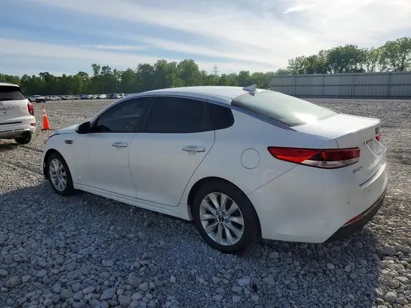 5XXGT4L34JG255270 2018 KIA OPTIMA - Image 2