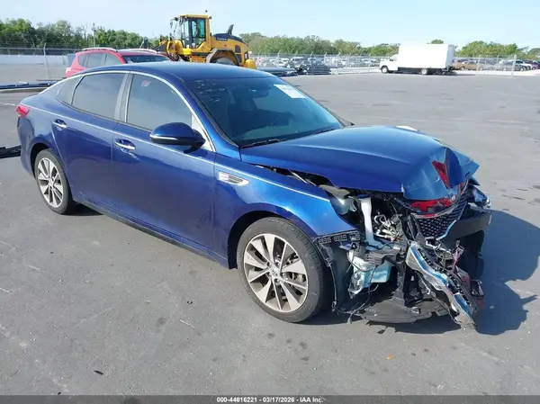 5XXGT4L34JG255639 2018 KIA OPTIMA - Image 1