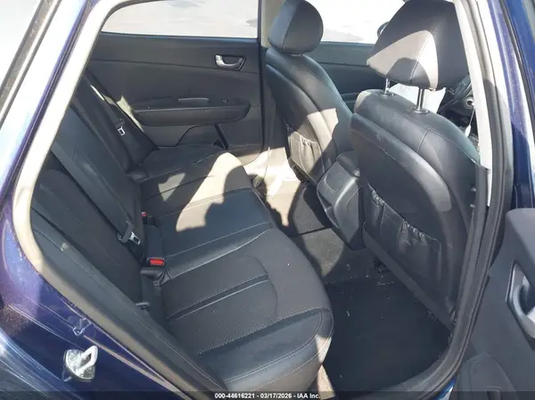 5XXGT4L34JG255639 2018 KIA OPTIMA - Image 8