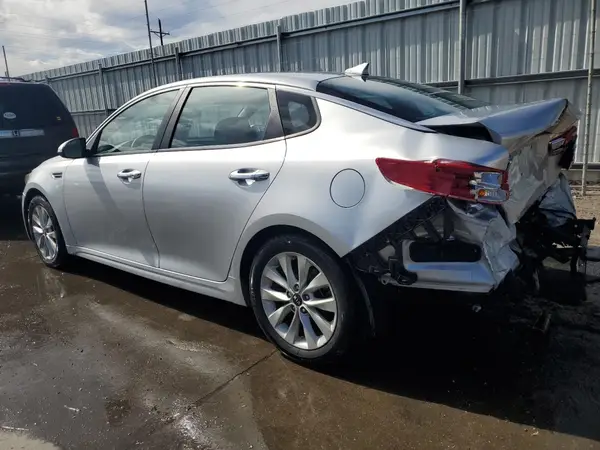 5XXGT4L34JG256158 2018 KIA OPTIMA - Image 2