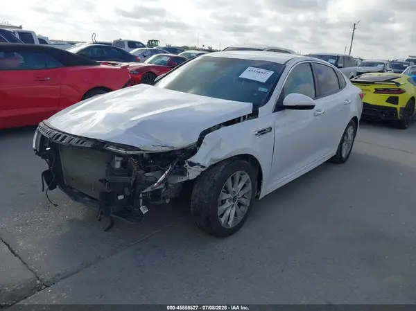 5XXGT4L34JG256984 2018 KIA OPTIMA - Image 2