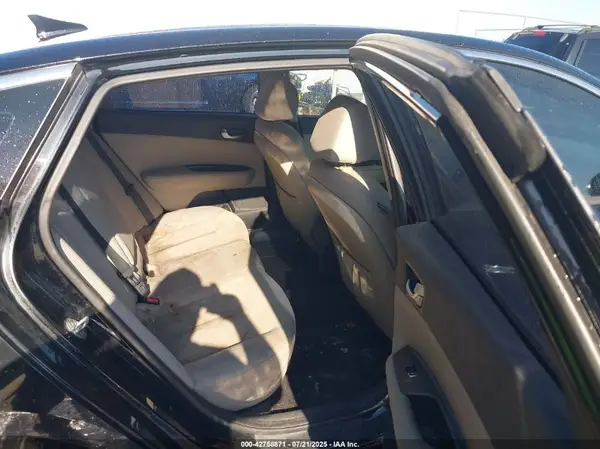 5XXGT4L34JG257147 2018 KIA OPTIMA - Image 8