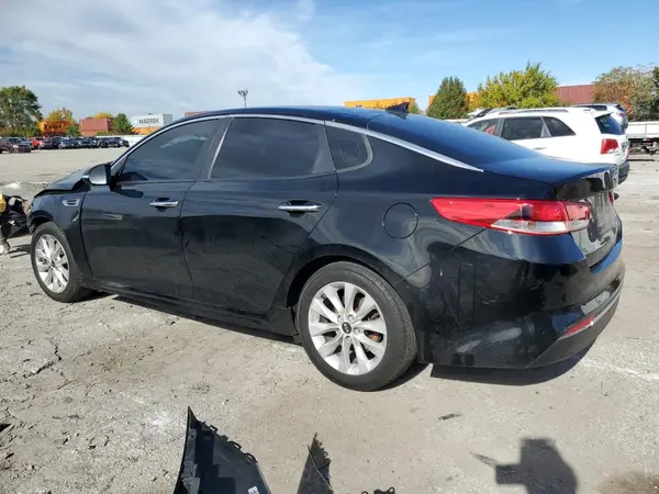 5XXGT4L34JG257200 2018 KIA OPTIMA - Image 2