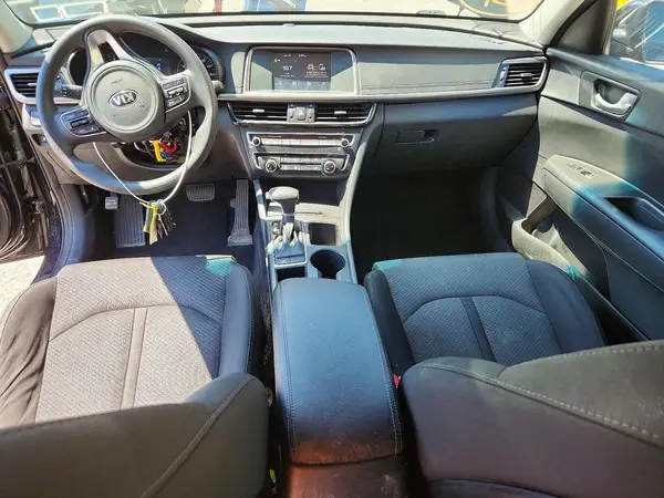 5XXGT4L34JG257374 2018 KIA OPTIMA - Image 8