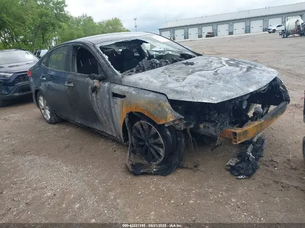 5XXGT4L34JG257715 2018 KIA OPTIMA - Image 1