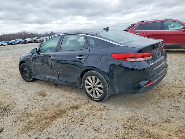 5XXGT4L34JG258654 2018 KIA OPTIMA - Image 2