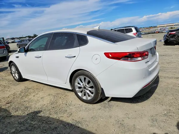 5XXGT4L34JG259089 2018 KIA OPTIMA - Image 2