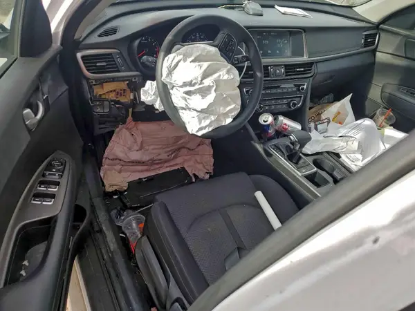 5XXGT4L34JG259559 2018 KIA OPTIMA - Image 8