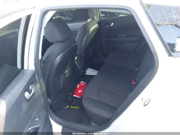5XXGT4L34JG259755 2018 KIA OPTIMA - Image 8