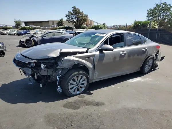 5XXGT4L34JG260050 2018 KIA OPTIMA - Image 1