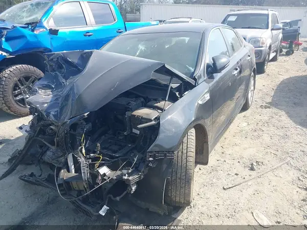 5XXGT4L34JG261313 2018 KIA OPTIMA - Image 2