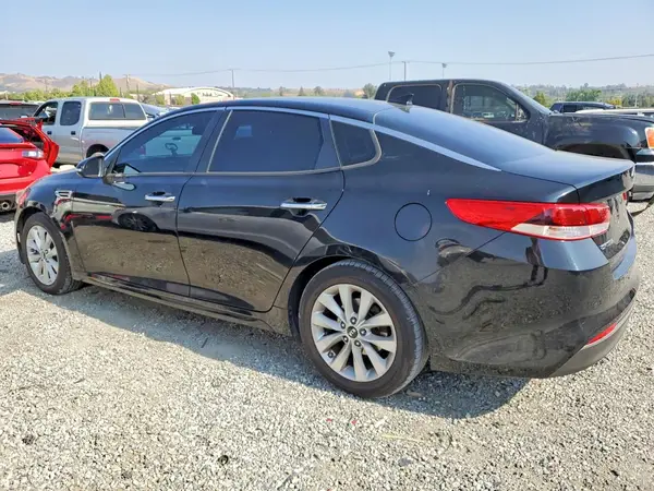 5XXGT4L34JG261621 2018 KIA OPTIMA - Image 2