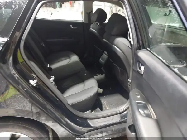 5XXGT4L34JG262607 2018 KIA OPTIMA - Image 8