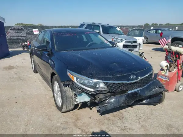 5XXGT4L34JG263496 2018 KIA OPTIMA - Image 1