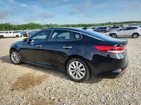 5XXGT4L34JG263515 2018 KIA OPTIMA - Image 2