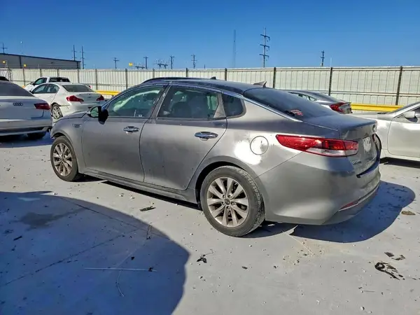 5XXGT4L34JG264485 2018 KIA OPTIMA - Image 2