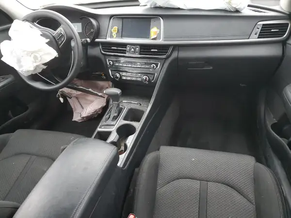 5XXGT4L34JG265183 2018 KIA OPTIMA - Image 8