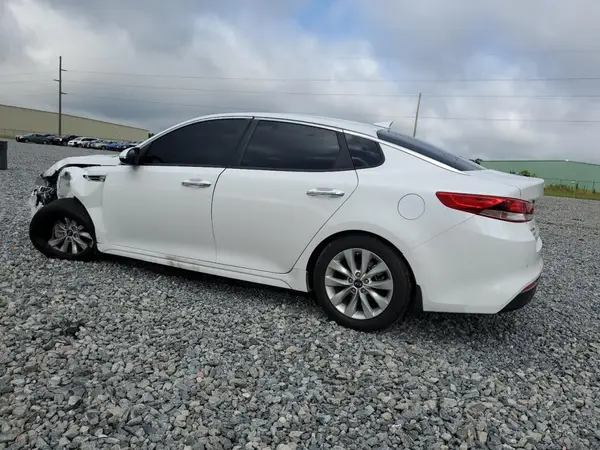 5XXGT4L34JG267581 2018 KIA OPTIMA - Image 2