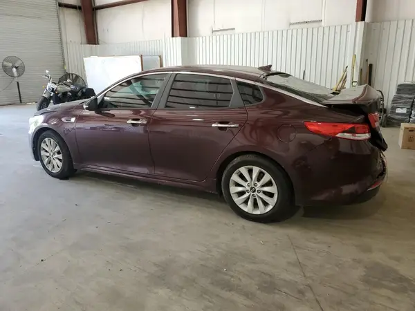 5XXGT4L34JG268116 2018 KIA OPTIMA - Image 2