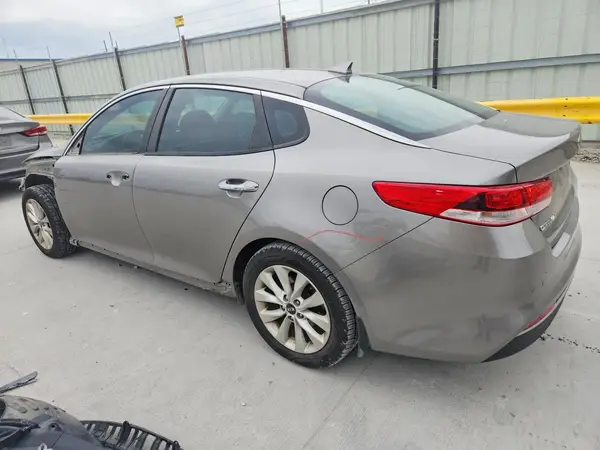 5XXGT4L34JG268245 2018 KIA OPTIMA - Image 2