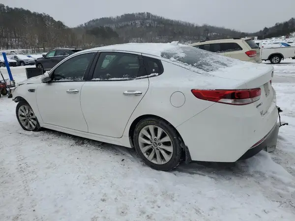 5XXGT4L34JG272537 2018 KIA OPTIMA - Image 2