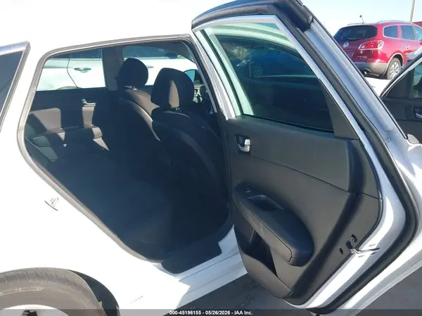 5XXGT4L34JG274868 2018 KIA OPTIMA - Image 8