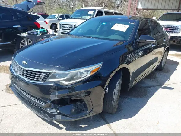 5XXGT4L34KG279232 2019 KIA OPTIMA - Image 2
