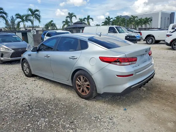 5XXGT4L34KG280347 2019 KIA OPTIMA - Image 2