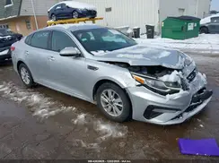 5XXGT4L34KG280770 2019 KIA OPTIMA
