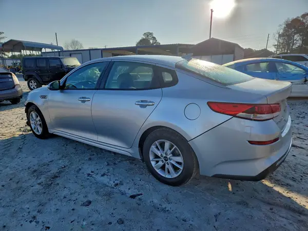 5XXGT4L34KG284172 2019 KIA OPTIMA - Image 2