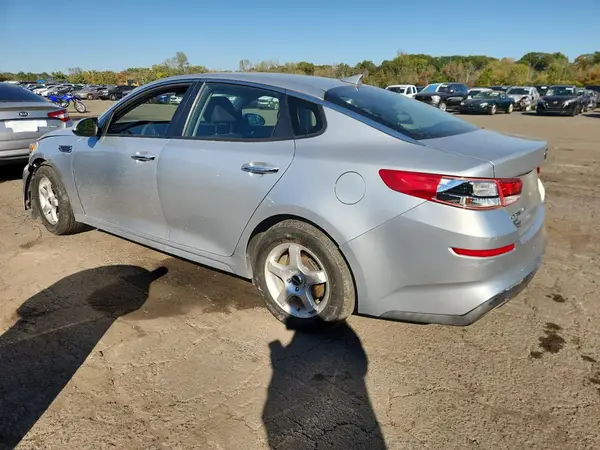 5XXGT4L34KG291980 2019 KIA OPTIMA - Image 2