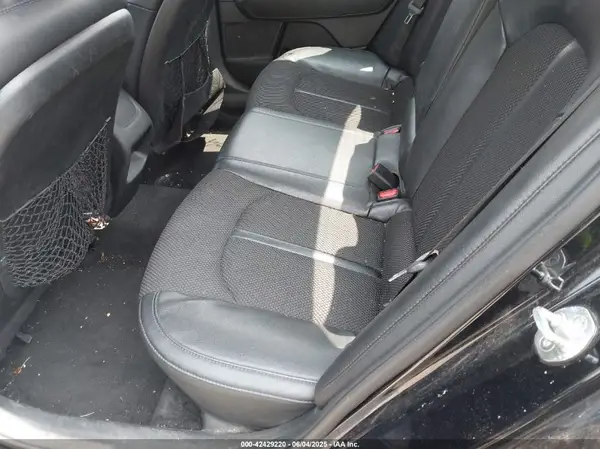 5XXGT4L34KG293468 2019 KIA OPTIMA - Image 8