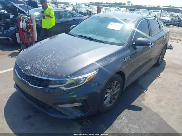 5XXGT4L34KG294605 2019 KIA OPTIMA - Image 2