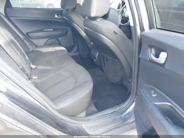 5XXGT4L34KG295138 2019 KIA OPTIMA - Image 8