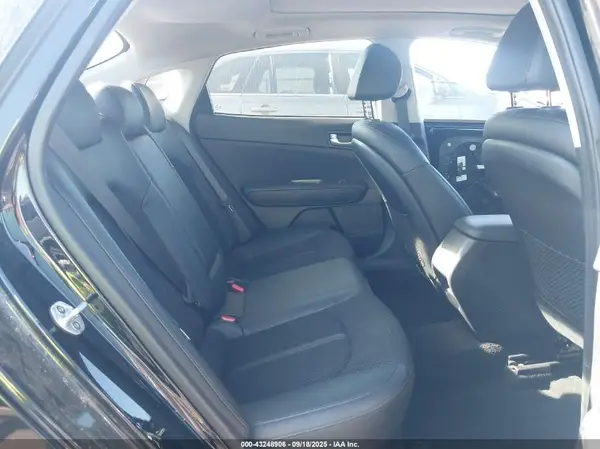 5XXGT4L34KG295673 2019 KIA OPTIMA - Image 8
