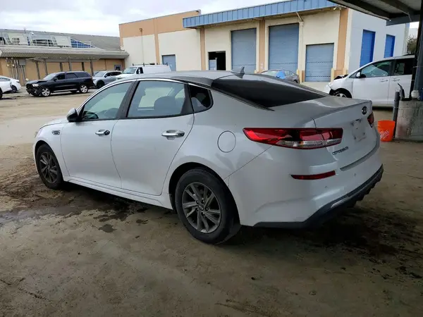 5XXGT4L34KG305070 2019 KIA OPTIMA - Image 2