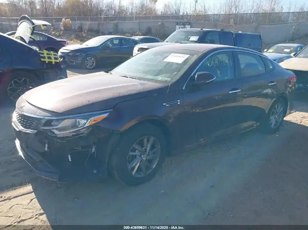 5XXGT4L34KG305652 2019 KIA OPTIMA - Image 2