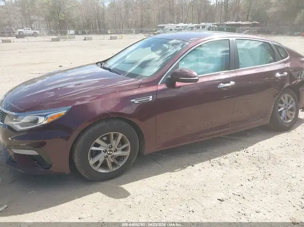 5XXGT4L34KG317963 2019 KIA OPTIMA - Image 2
